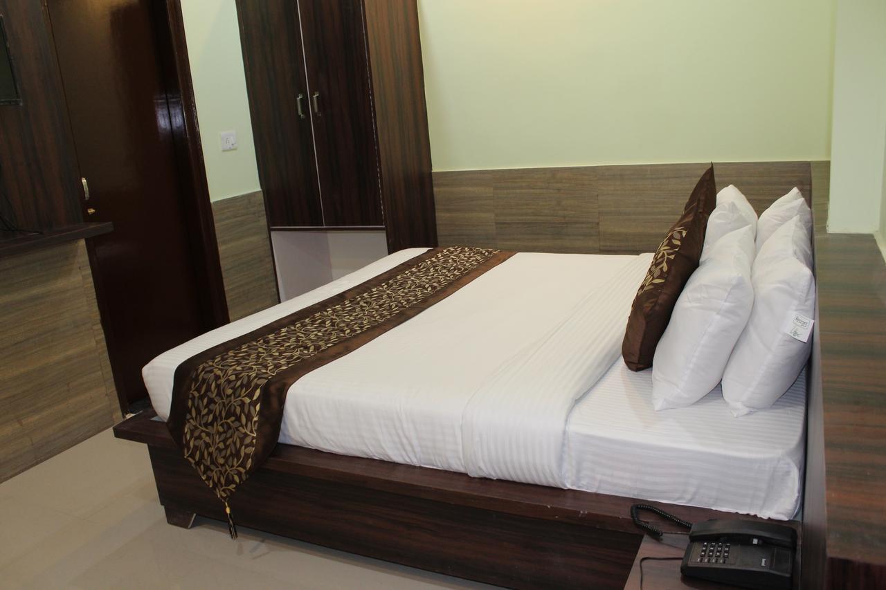 Trimrooms Haridwar Raiwala Exteriör bild